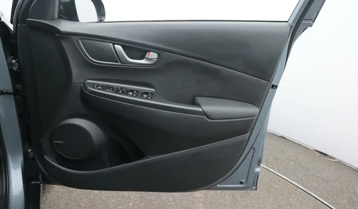 2019-hyundai-kona-10-t-gdi-premium-se-big-15
