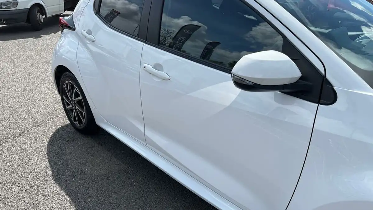 2022-toyota-yaris-15-vvt-i-design-big-39
