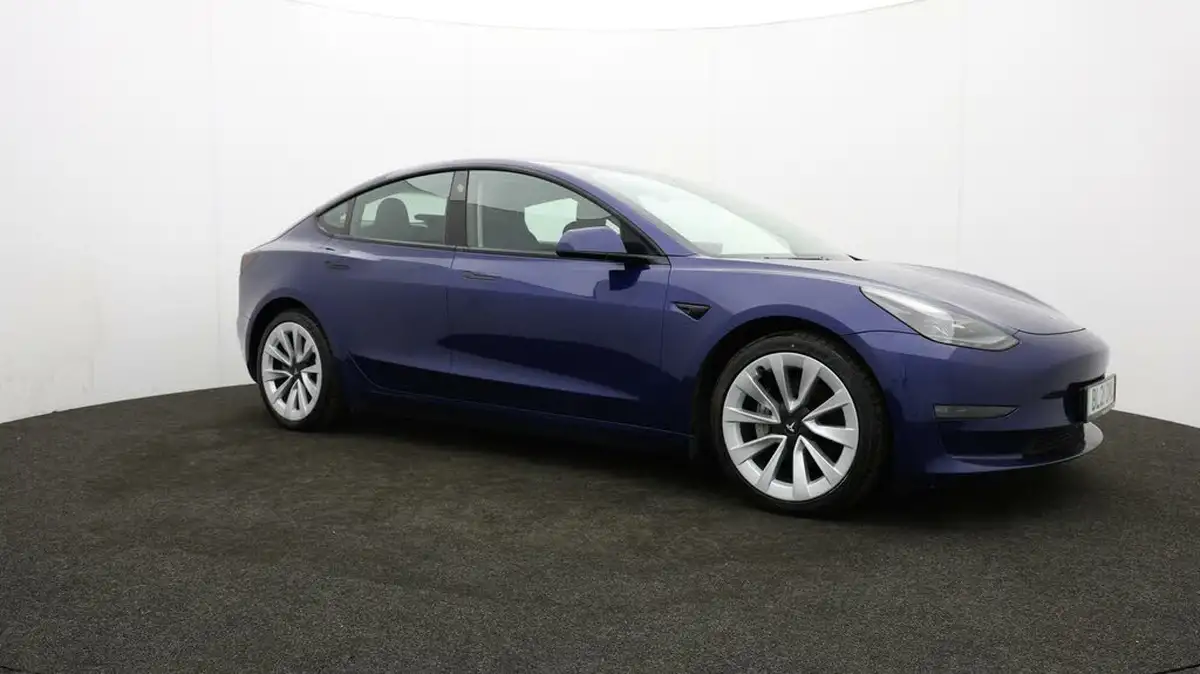 2021-tesla-model-3-e-long-range-4x4-big-39
