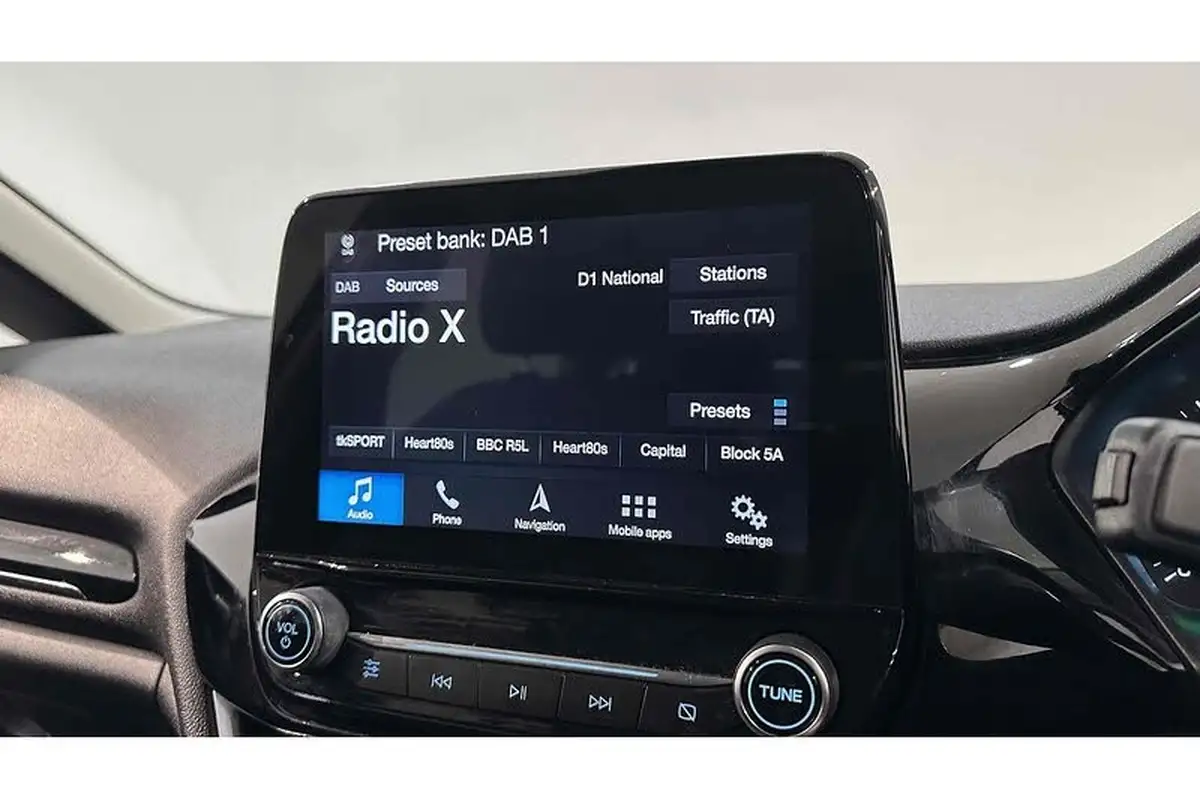 2018-ford-fiesta-11-ti-vct-zetec-5d-big-34