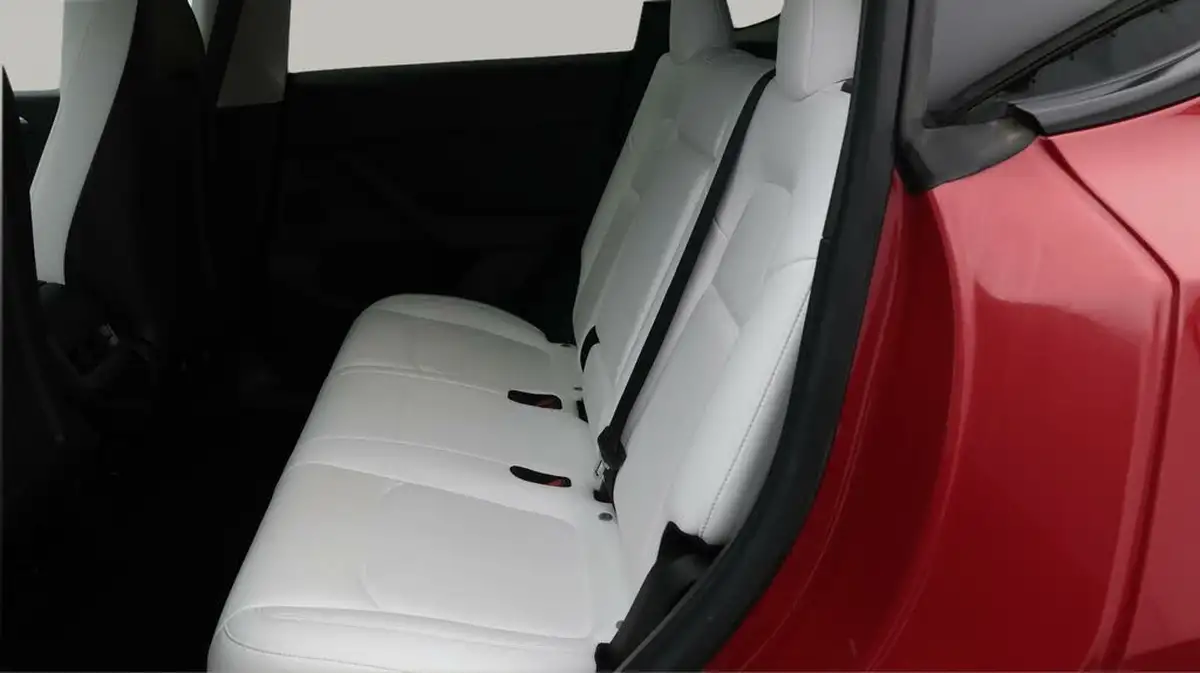 2022-tesla-model-y-e-long-range-big-16