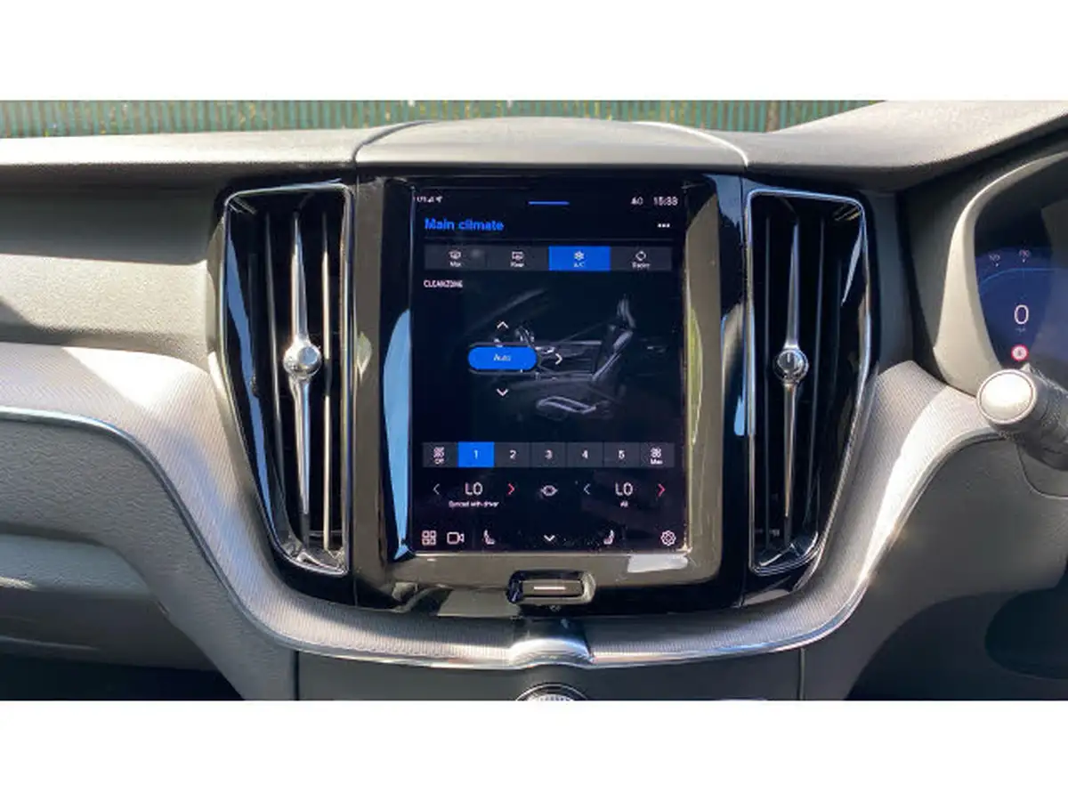 2021-volvo-xc60-20td-b4-r-design-awd-big-28