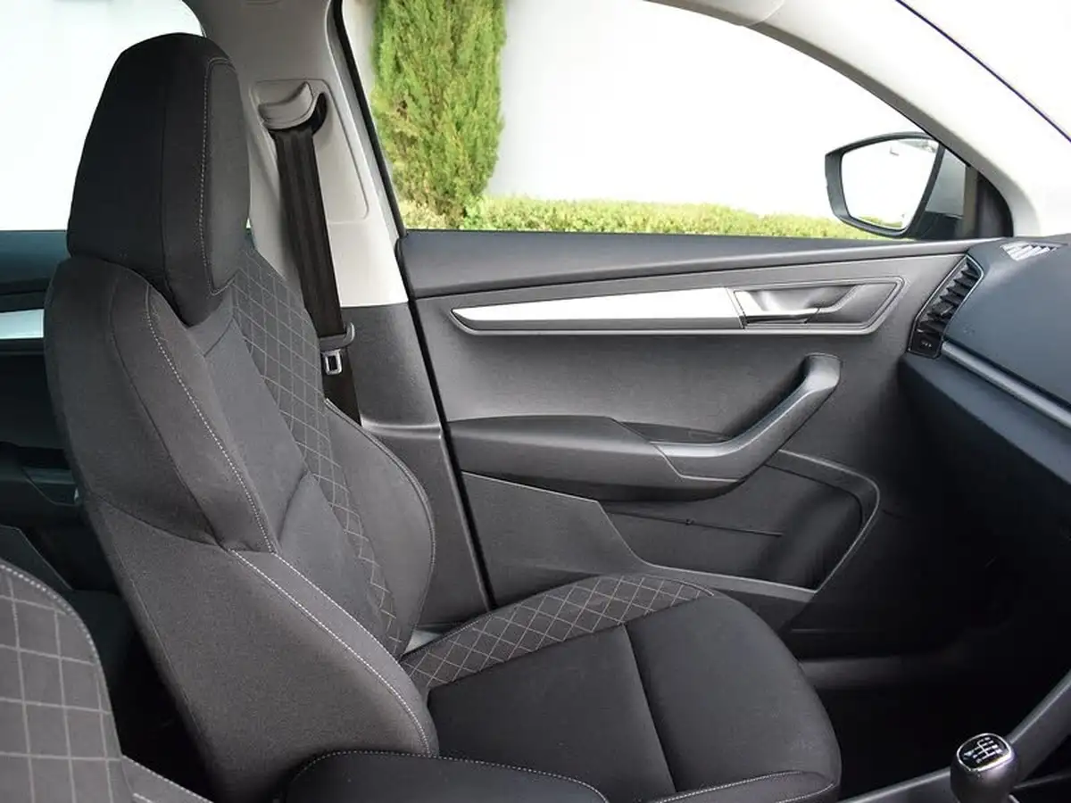 2022-skoda-karoq-15-tsi-se-technology-big-13