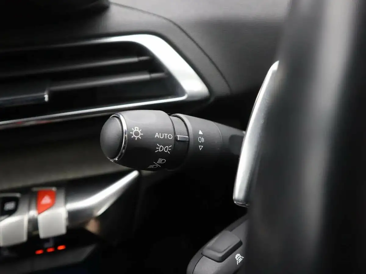 2021-peugeot-3008-suv-15-bluehdi-gt-premium-big-25
