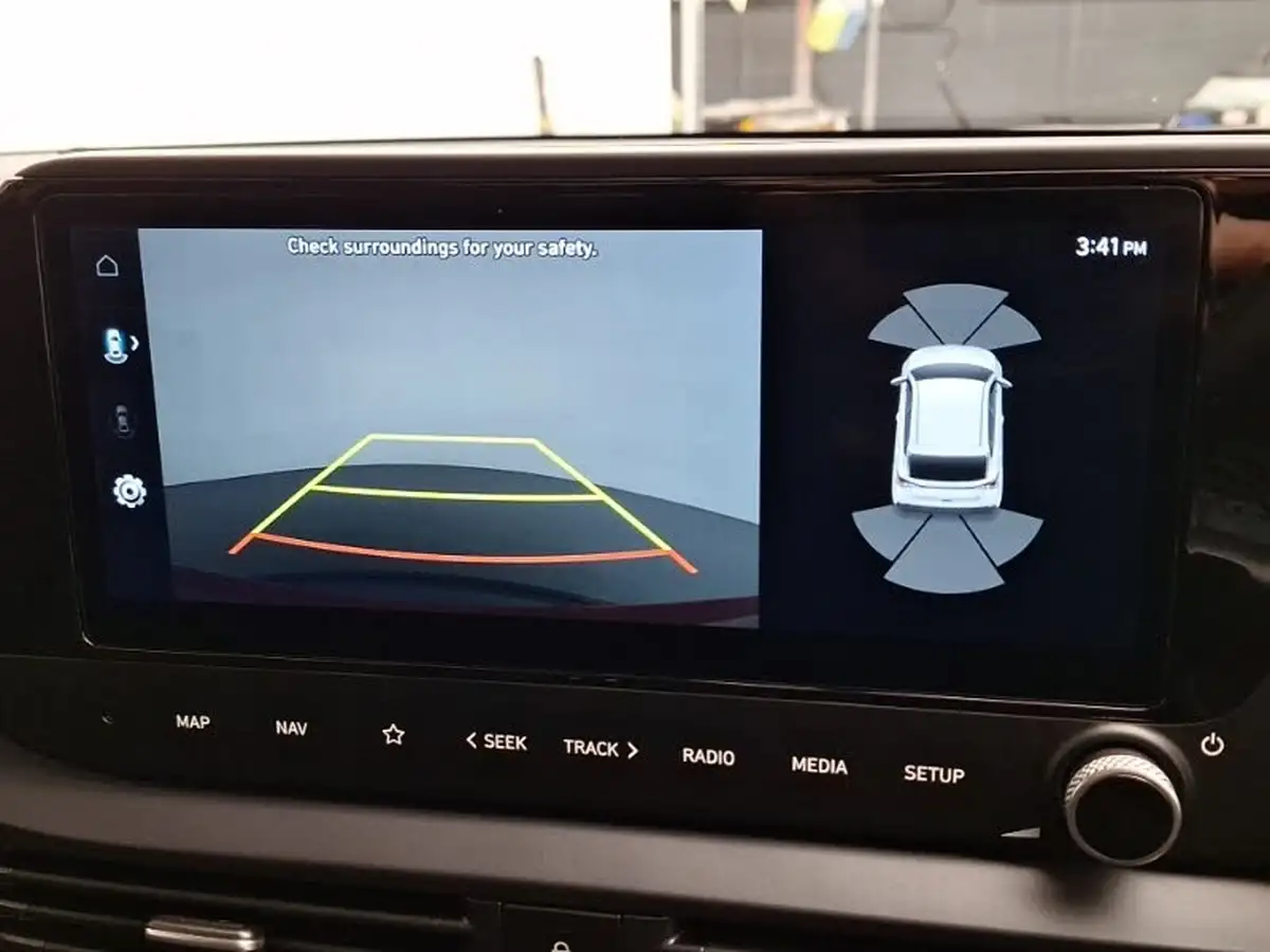 2025-hyundai-i20-10-t-gdi-premium-big-10