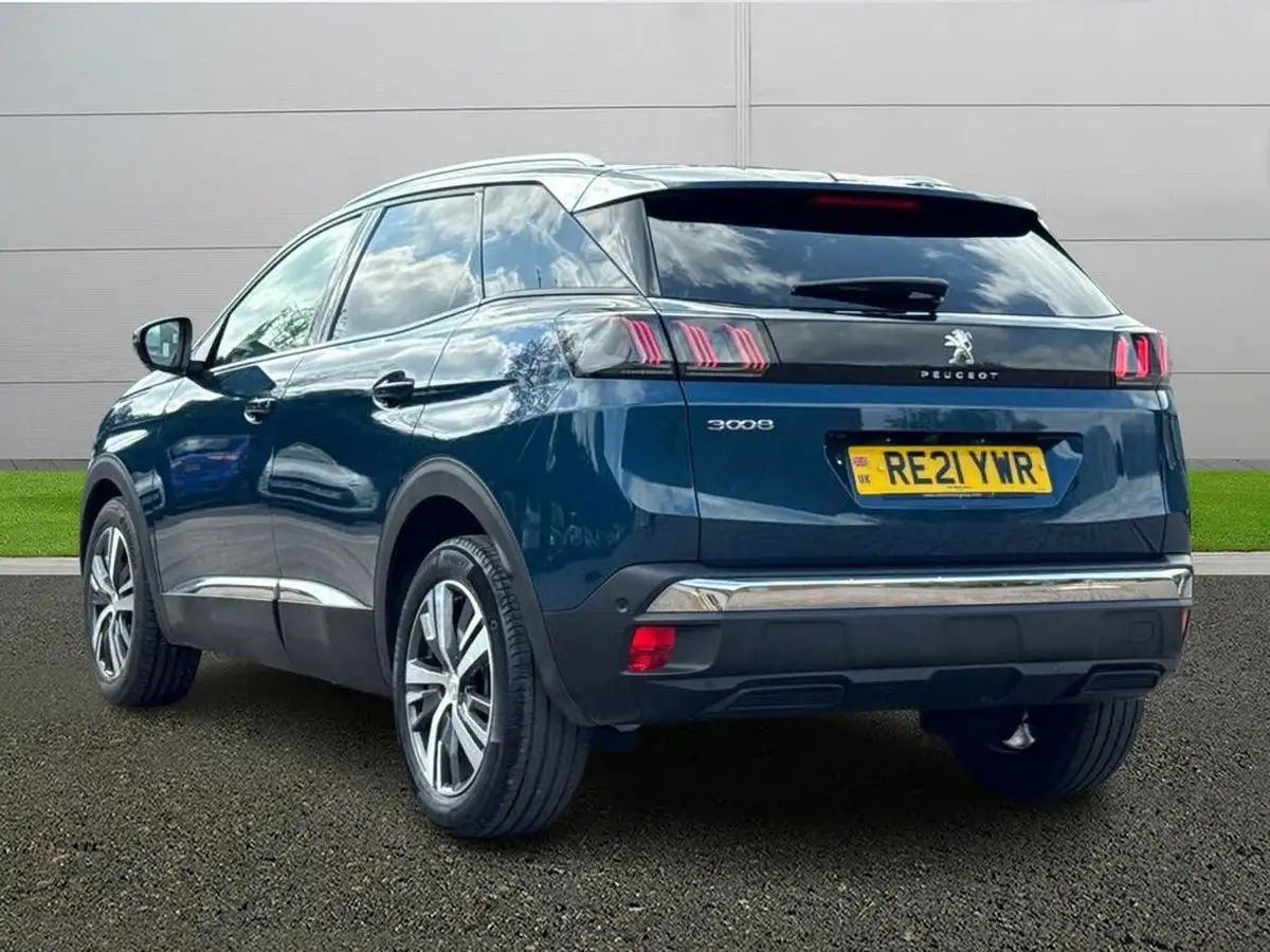 2021-peugeot-3008-suv-12-puretech-allure-premium-big-4