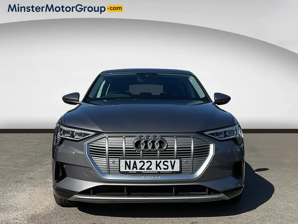 2022-audi-e-tron-55e-technik-station-wagon-big-4