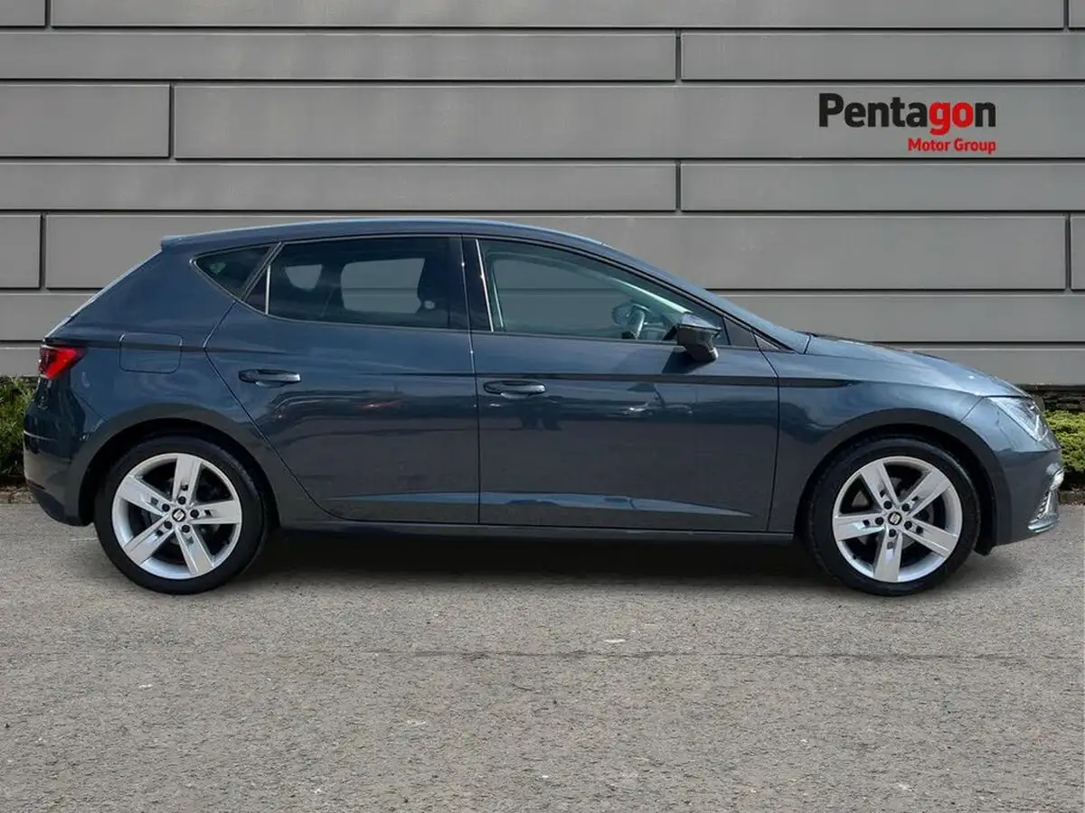 2020-seat-leon-15-tsi-evo-fr-130ps-hatchback-big-10