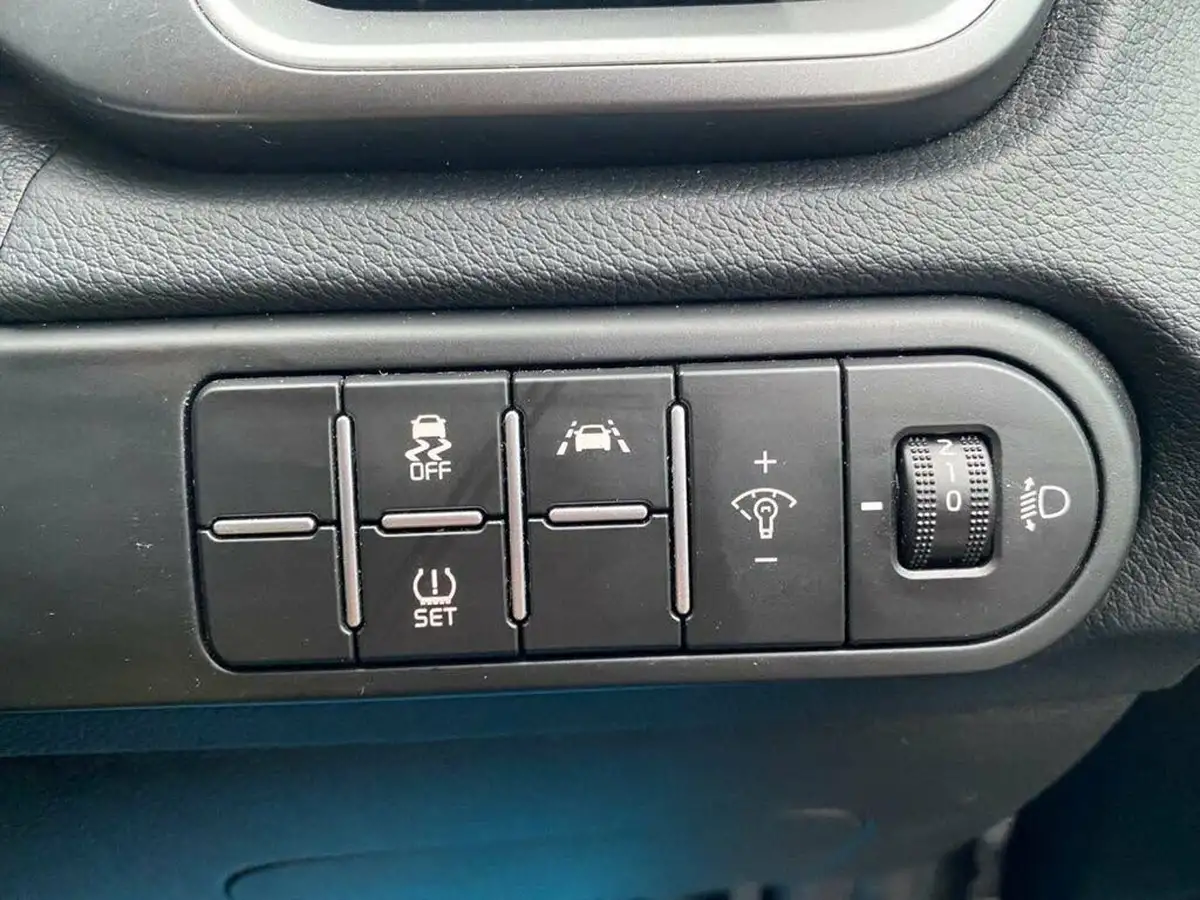 2022-kia-xceed-10-t-gdi-2-big-30