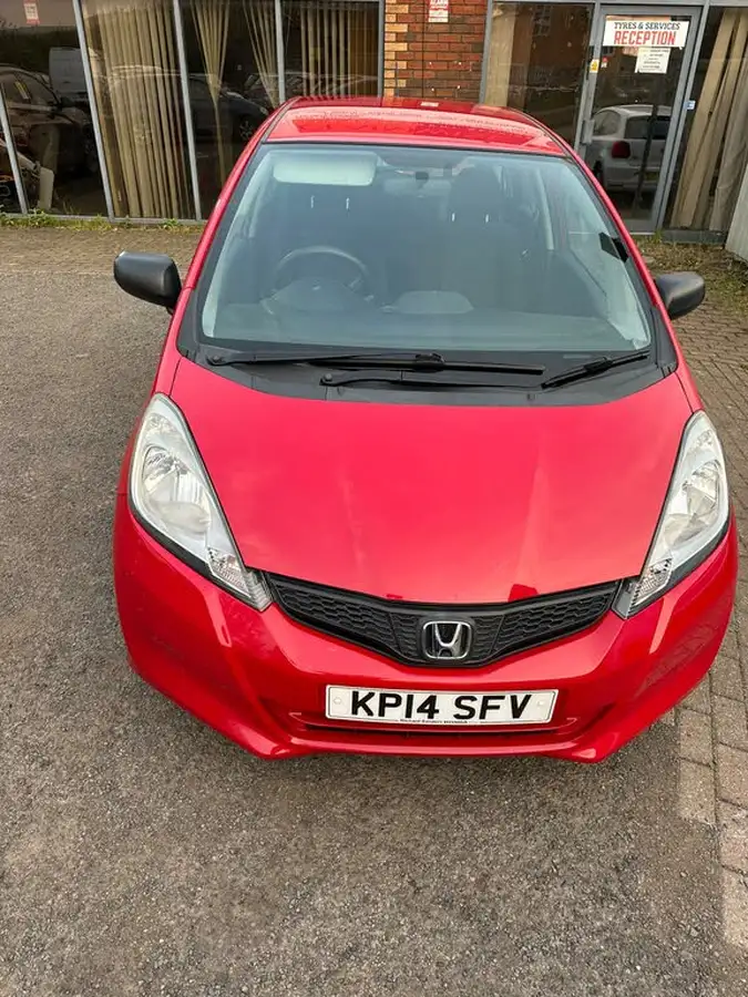 2014-honda-jazz-12-s-big-41