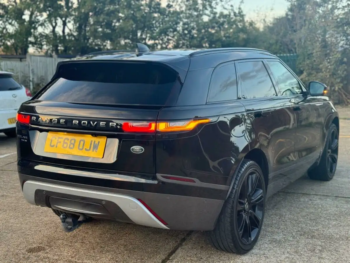 2018-land-rover-range-rover-velar-20-d240-r-dynamic-hse-big-7