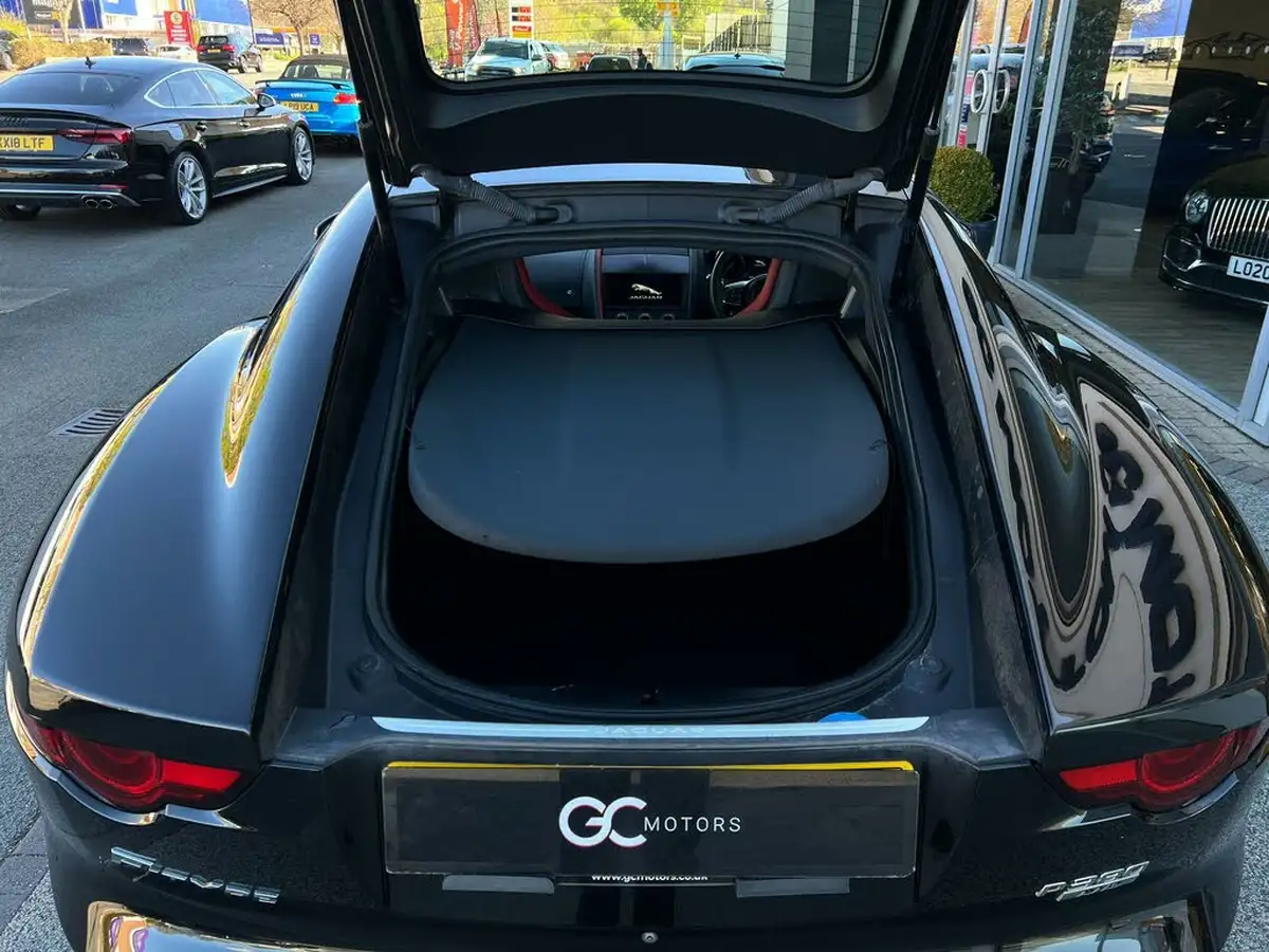 2021-jaguar-f-type-big-23