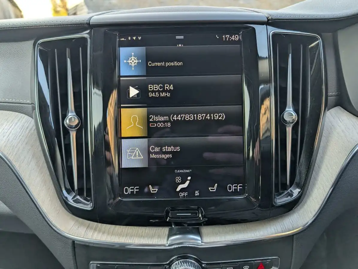 2021-volvo-xc60-20-t8-inscription-pro-390bhp-big-42