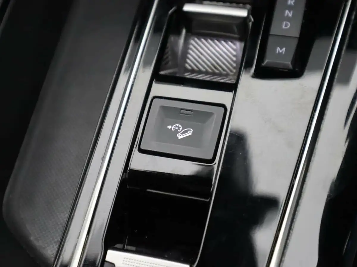 2024-peugeot-5008-suv-15-bluehdi-gt-130ps-big-23
