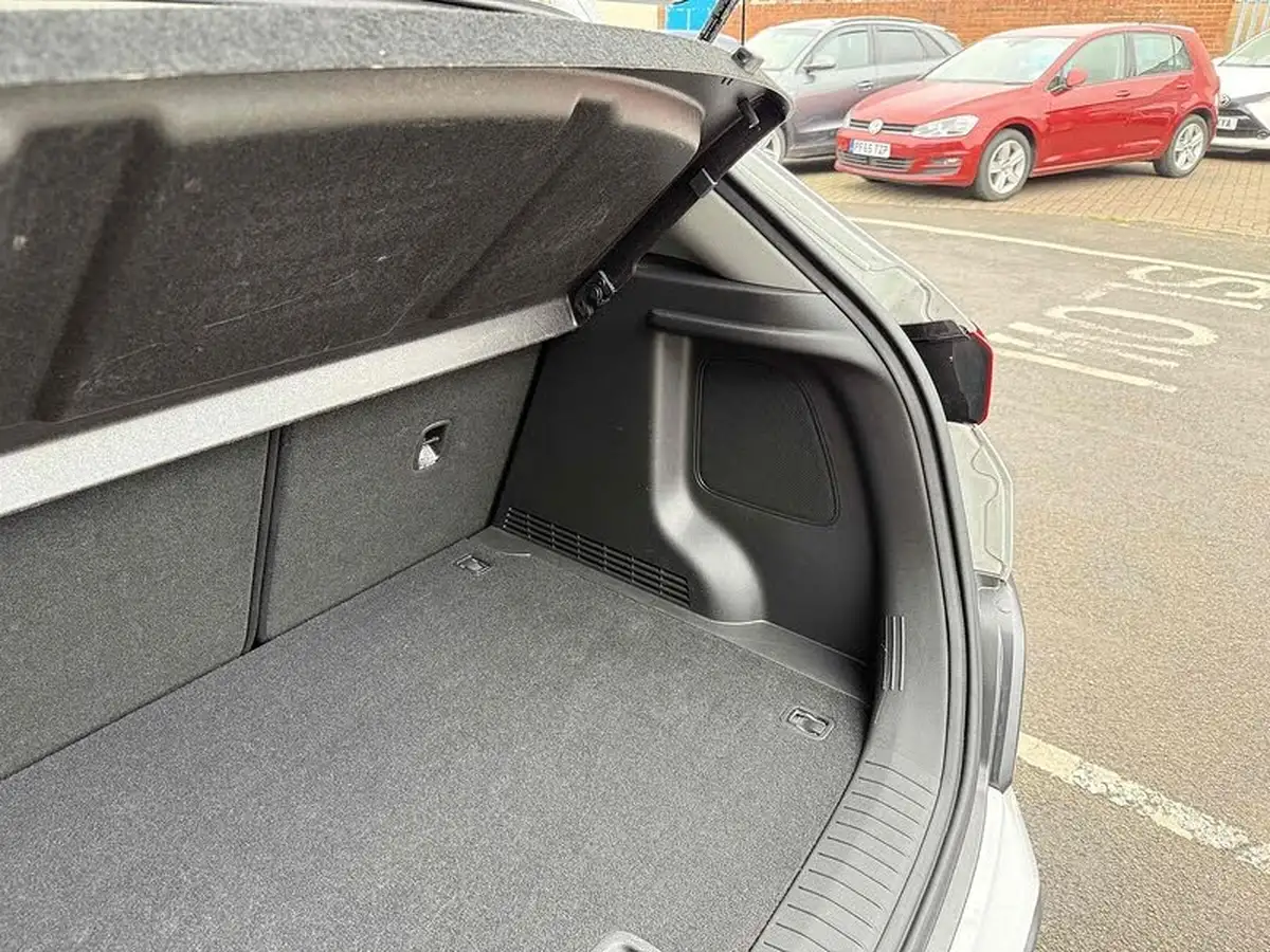2020-hyundai-kona-16-gdi-premium-big-23