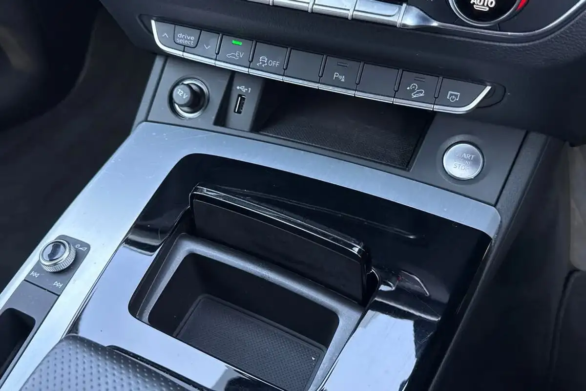 2023-audi-q5-20-50-tfsi-e-s-line-station-wagon-big-32