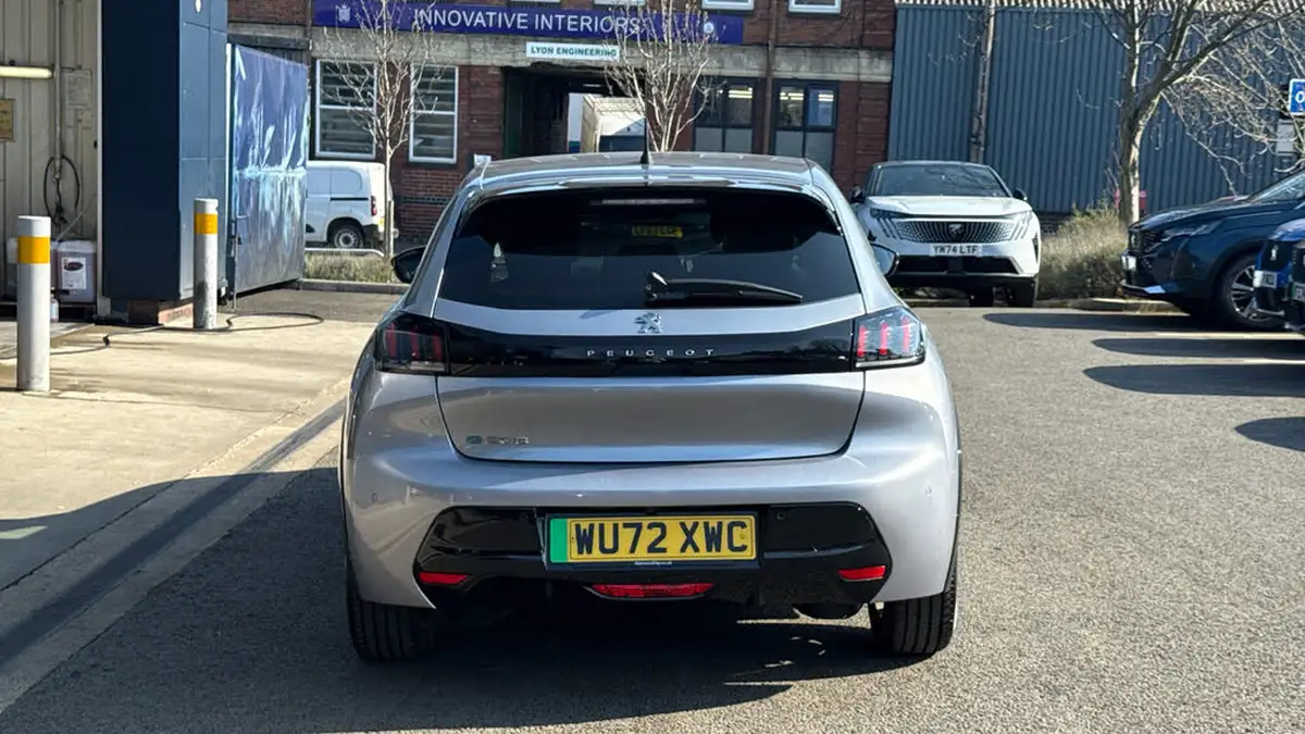 2023-peugeot-208-e-allure-premium-136bhp-big-8
