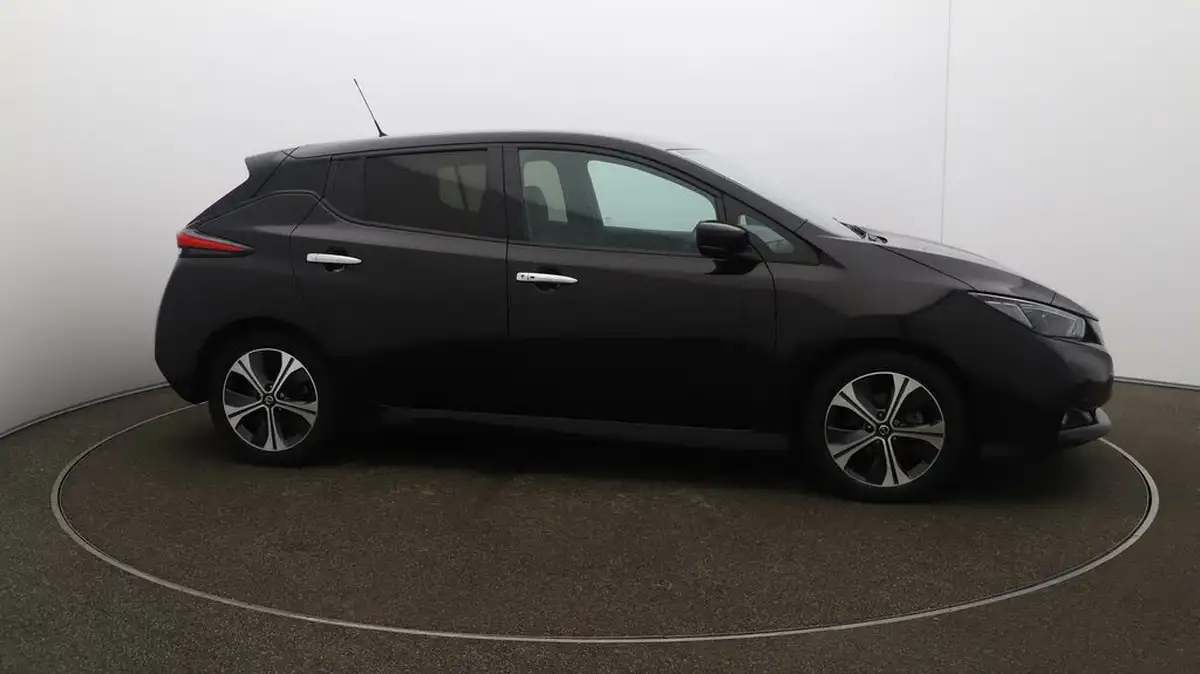 2020-nissan-leaf-e-n-connecta-big-41