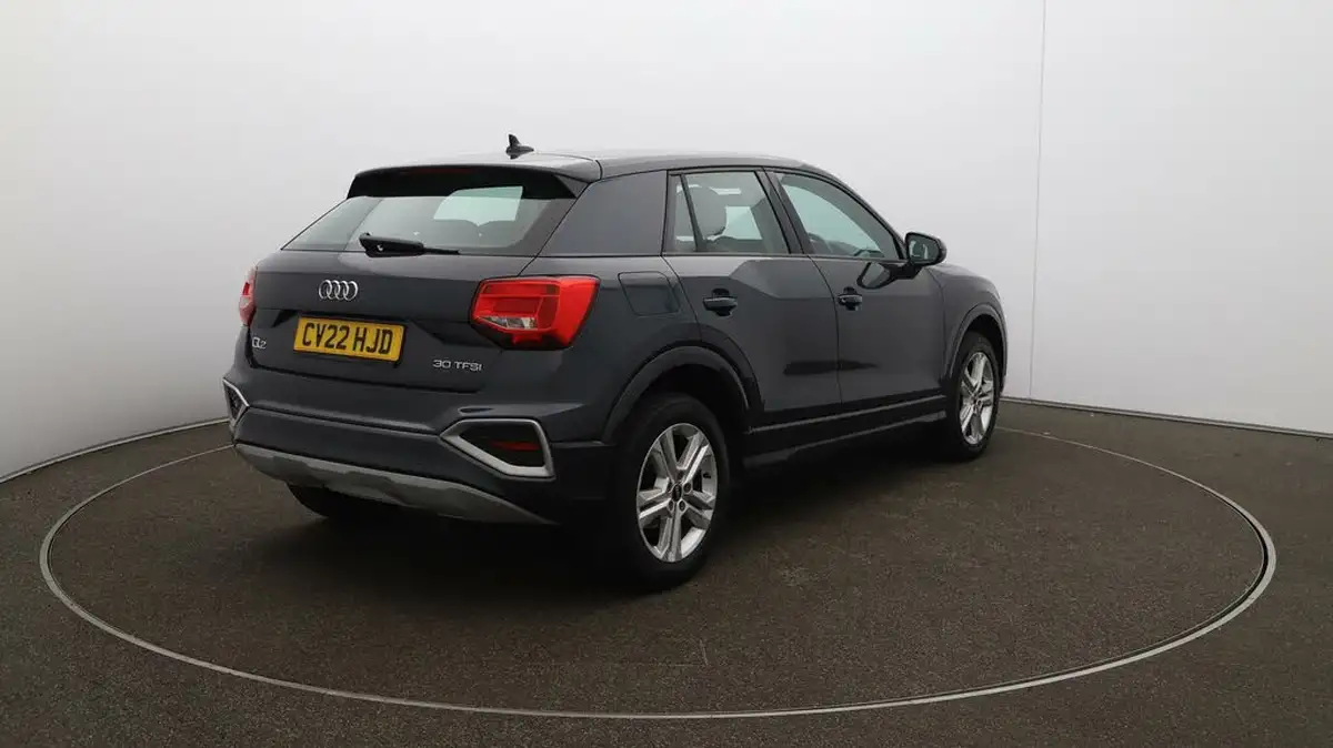 2022-audi-q2-10-30-tfsi-sport-big-45