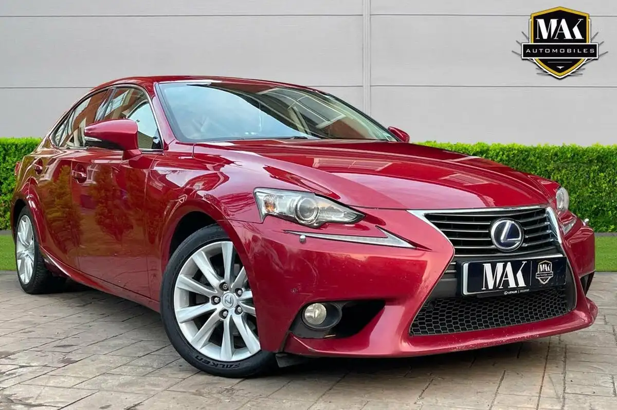 2014-lexus-is-300h-25-luxury-big-1