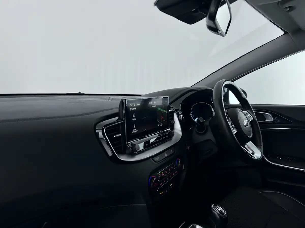 2020-kia-xceed-10-t-gdi-3-big-12