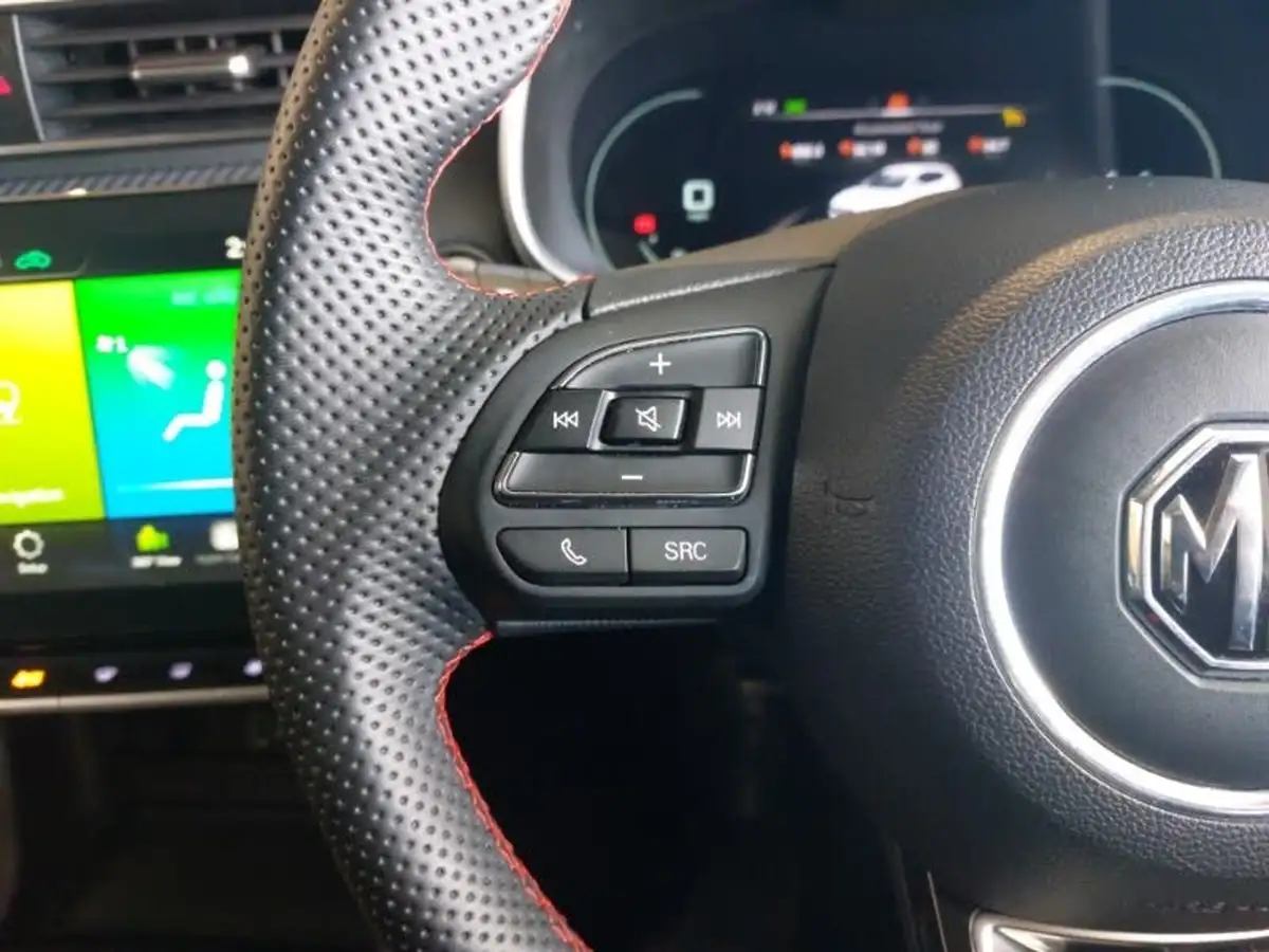 2024-mg-zs-suv-10t-gdi-exclusive-big-9
