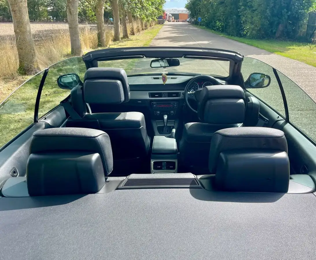 2011-bmw-3-series-20-320i-m-sport-convertible-2d-auto-big-28