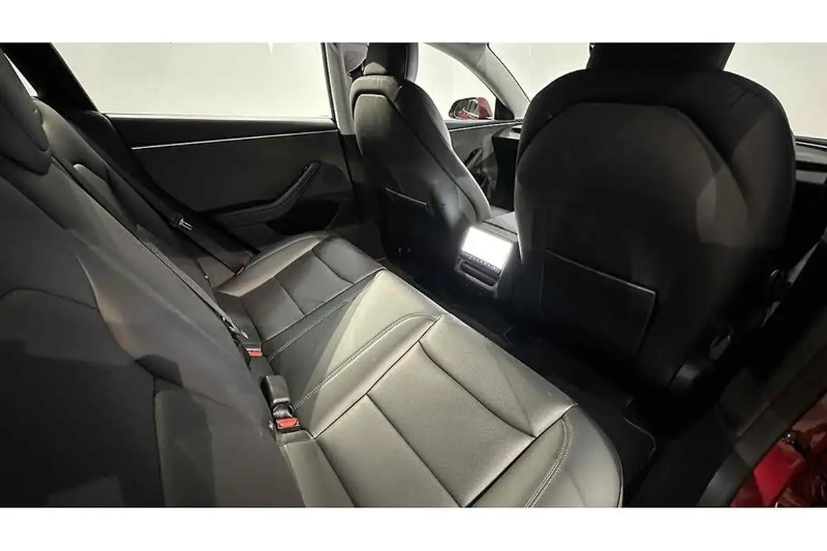 2024-tesla-model-3-e-rwd-big-24
