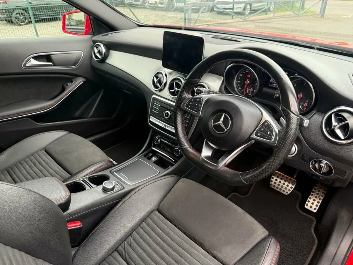 2018-mercedes-benz-gla-class-21d-gla-220d-amg-line-177ps-premiumss-big-8