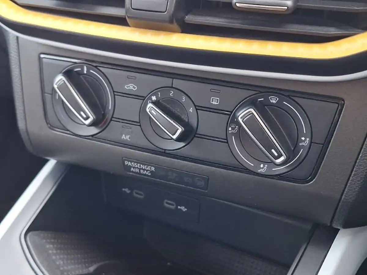2022-seat-arona-10-tsi-se-technology-big-16
