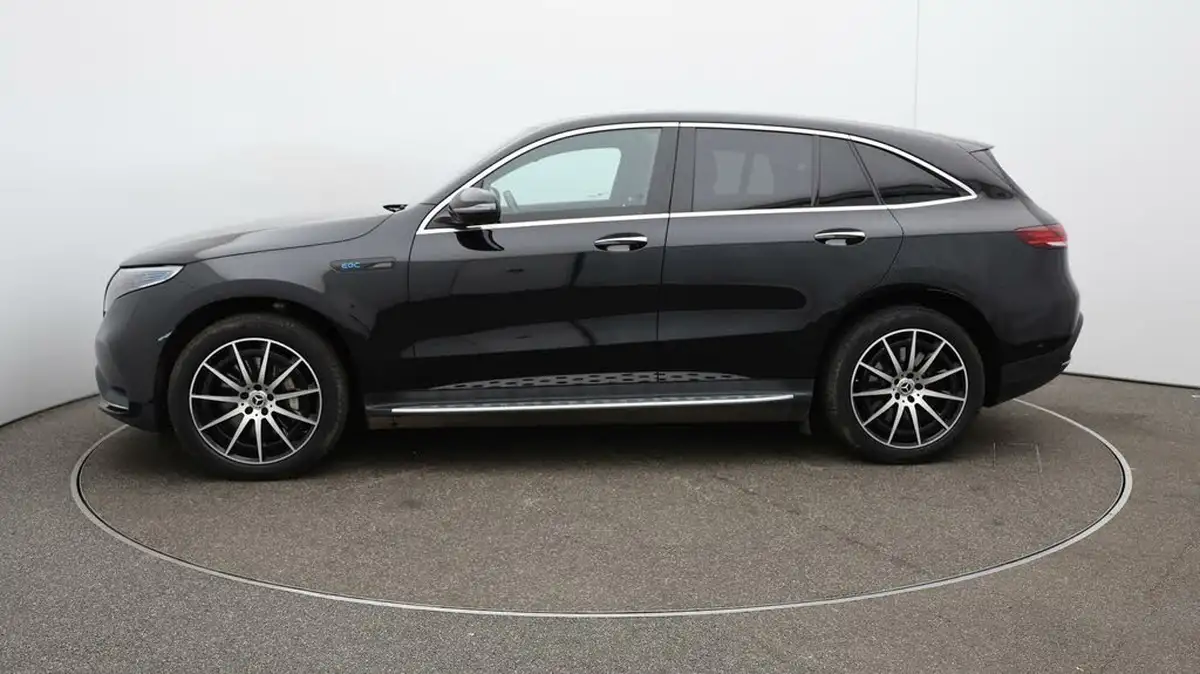 2022-mercedes-benz-eqc-e-eqc-400-amg-line-big-4