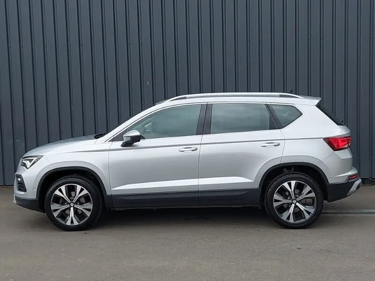 2023-seat-ateca-15-ecotsi-se-technology-dsg-big-3