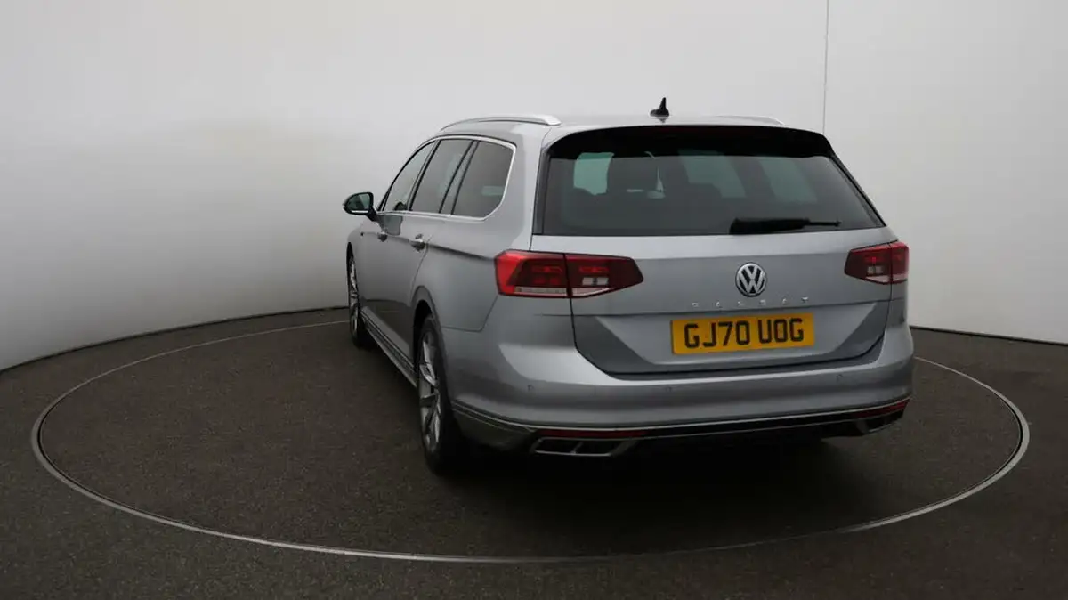 2020-volkswagen-passat-20tdi-r-line-150ps-evo-estate-5d-dsg-big-50