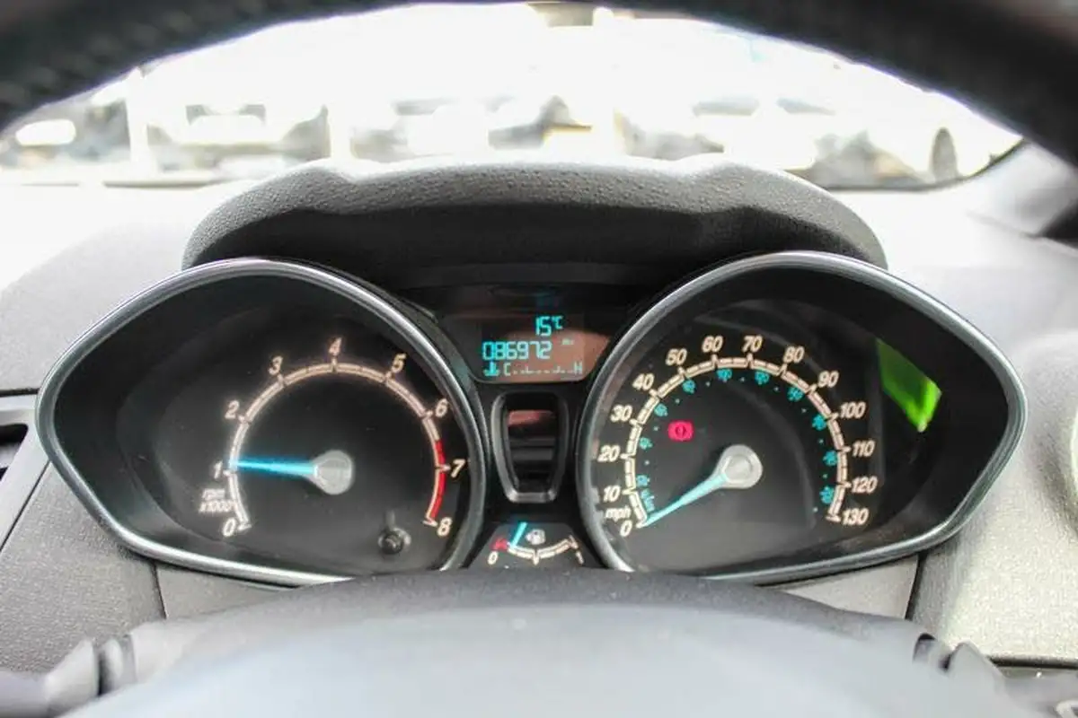 2016-ford-fiesta-10t-st-line-125ps-3d-big-18