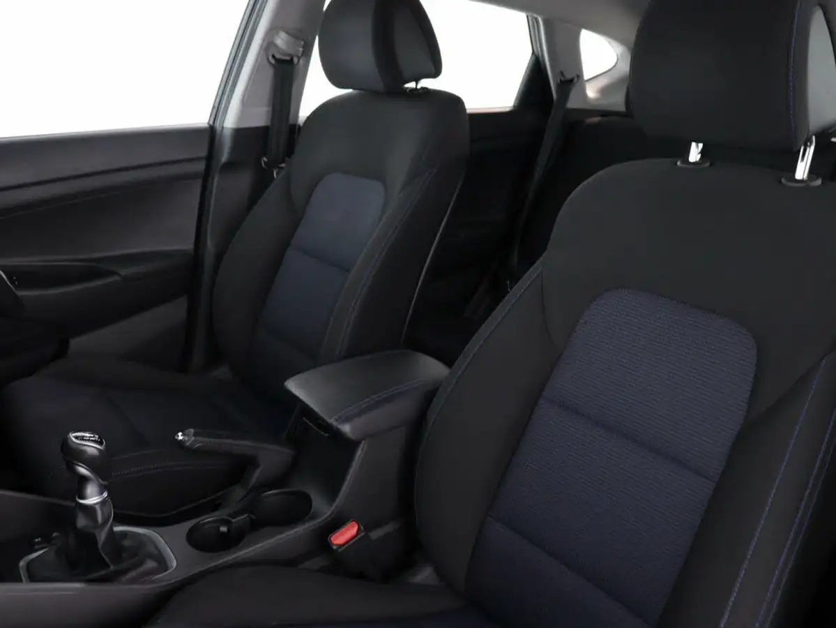 2018-hyundai-tucson-17crdi-blue-drive-se-nav-116ps-big-38