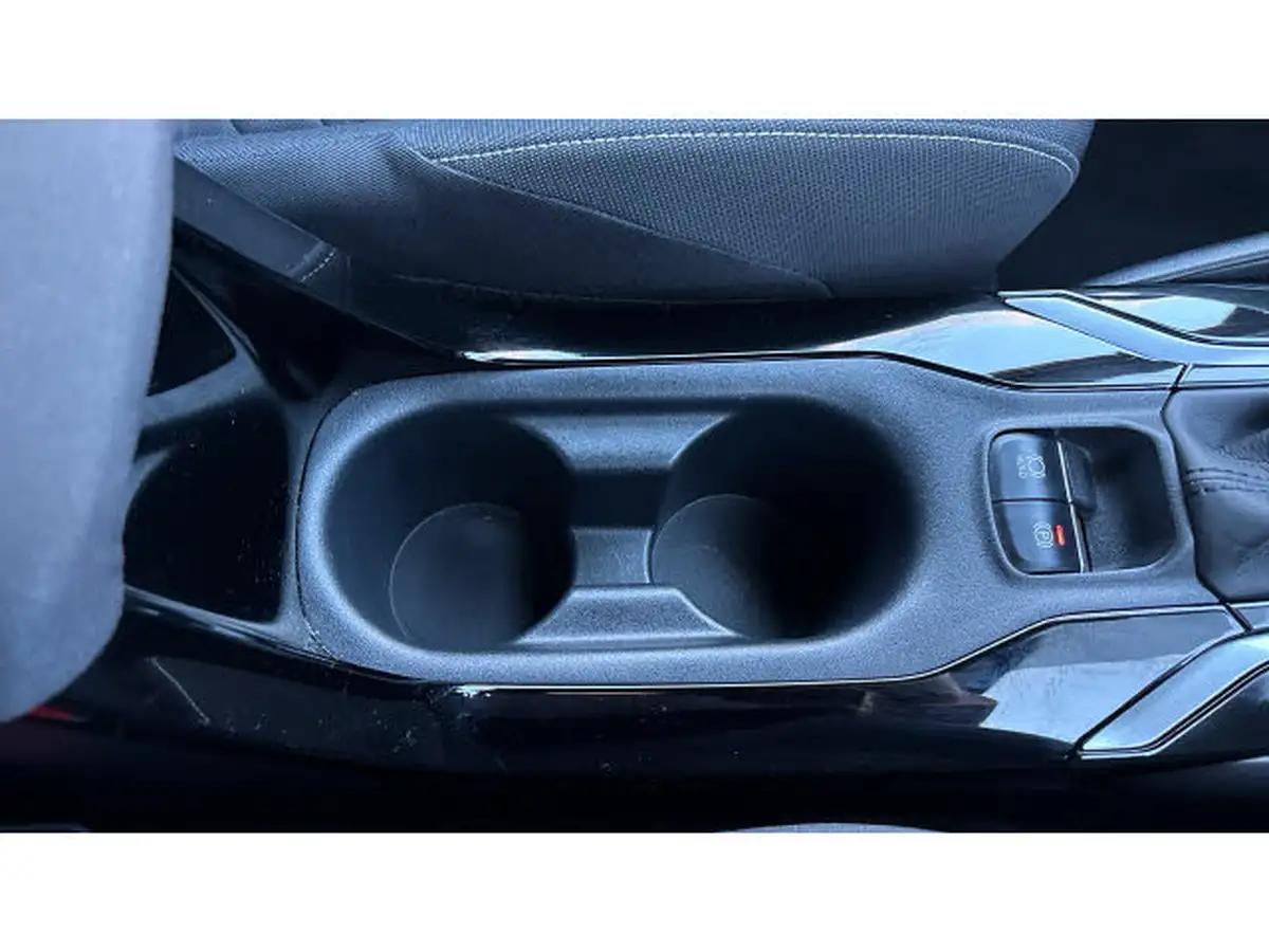 2019-toyota-corolla-18-vvt-i-design-trk-touring-sports-5d-big-34