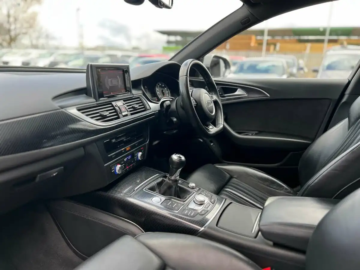 2017-audi-a6-avant-20tdi-ultra-black-edition-big-13