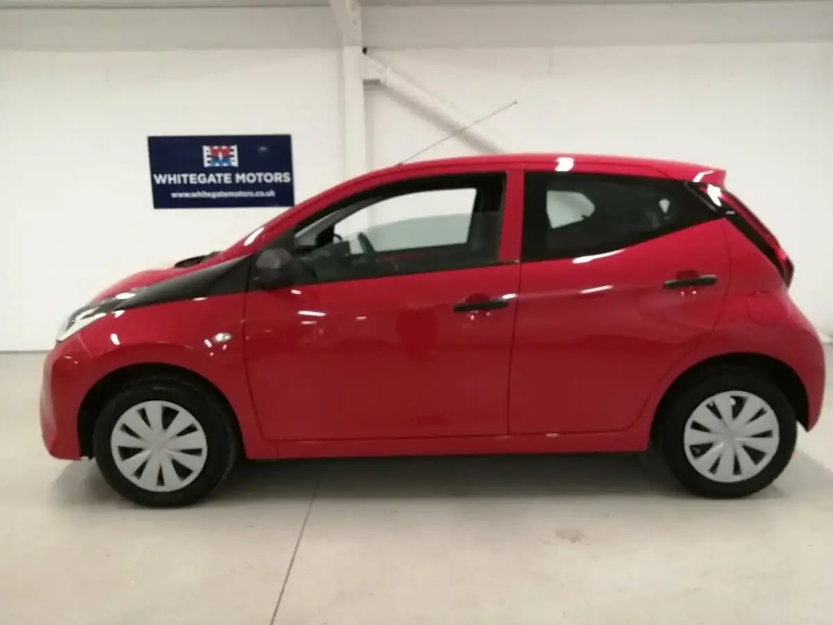2020-toyota-aygo-10-vvt-i-x-5d-big-23