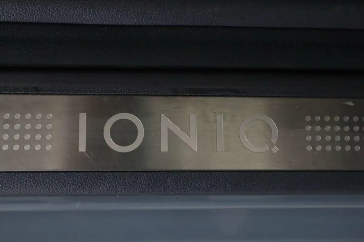 2021-hyundai-ioniq-16-gdi-premium-hybrid-big-52