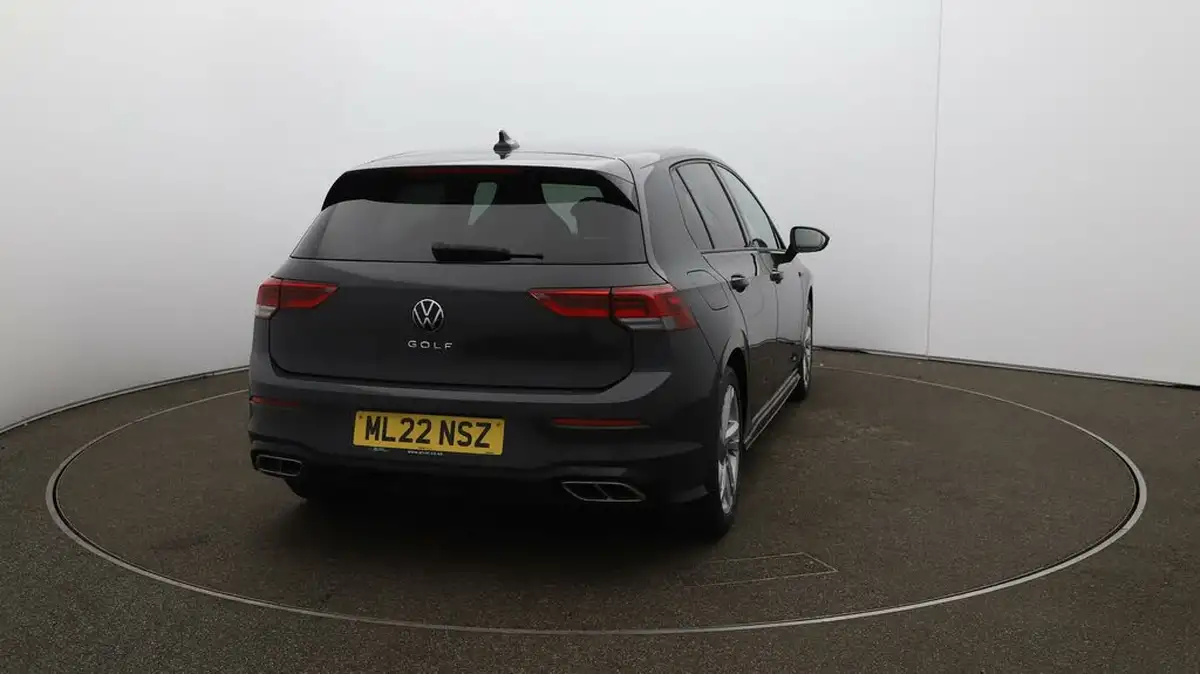 2022-volkswagen-golf-15-tsi-r-line-150ps-hatchback-big-49