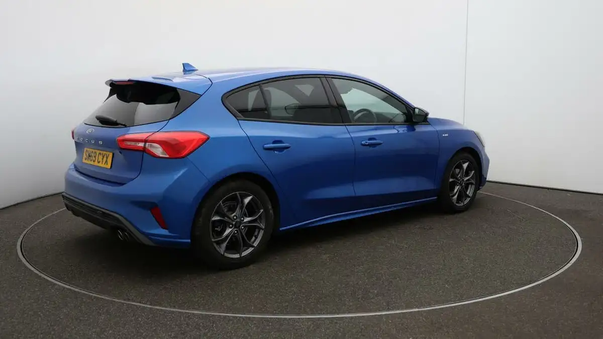 2019-ford-focus-10t-st-line-hatchback-big-43