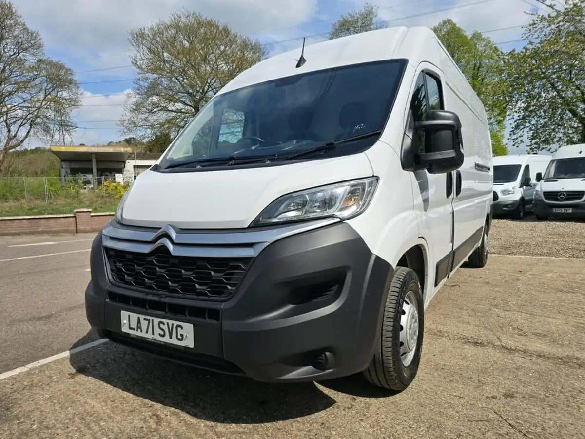 2022-citroen-relay-22bluehdi-35-l3h2-enterprise-panel-big-1