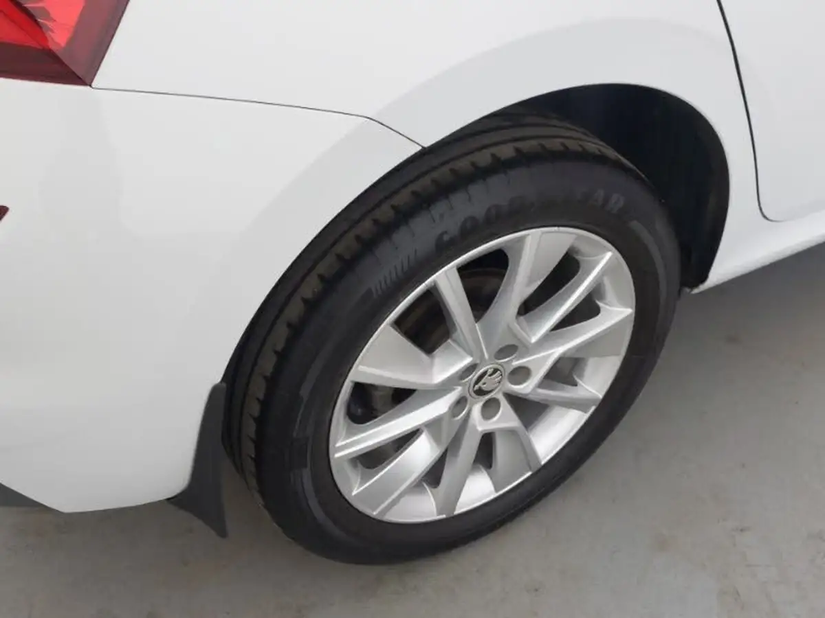 2022-skoda-kamiq-10-tsi-se-109ps-dsg-big-12