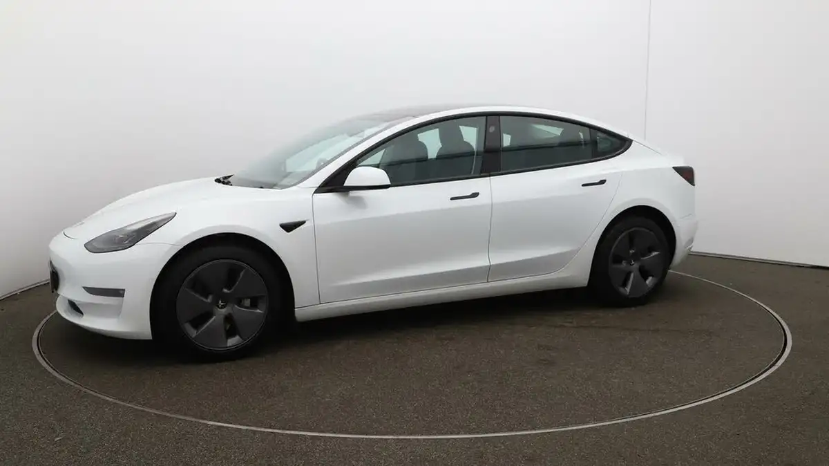 2021-tesla-model-3-e-long-range-4x4-big-57