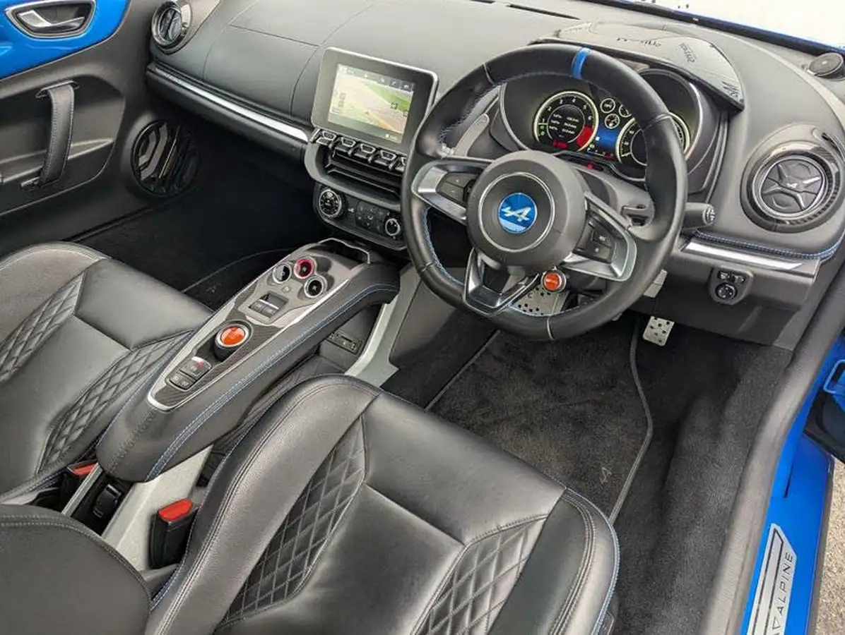 2021-alpine-a110-18-t-legende-big-10