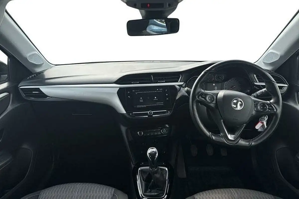 2022-vauxhall-corsa-12i-design-big-9