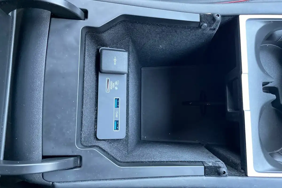 2019-land-rover-discovery-sport-20-d180-r-dynamic-hse-big-44