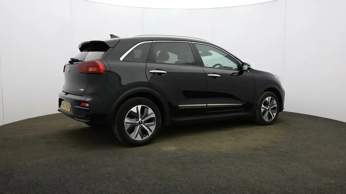 2022-kia-e-niro-ev-4-big-48