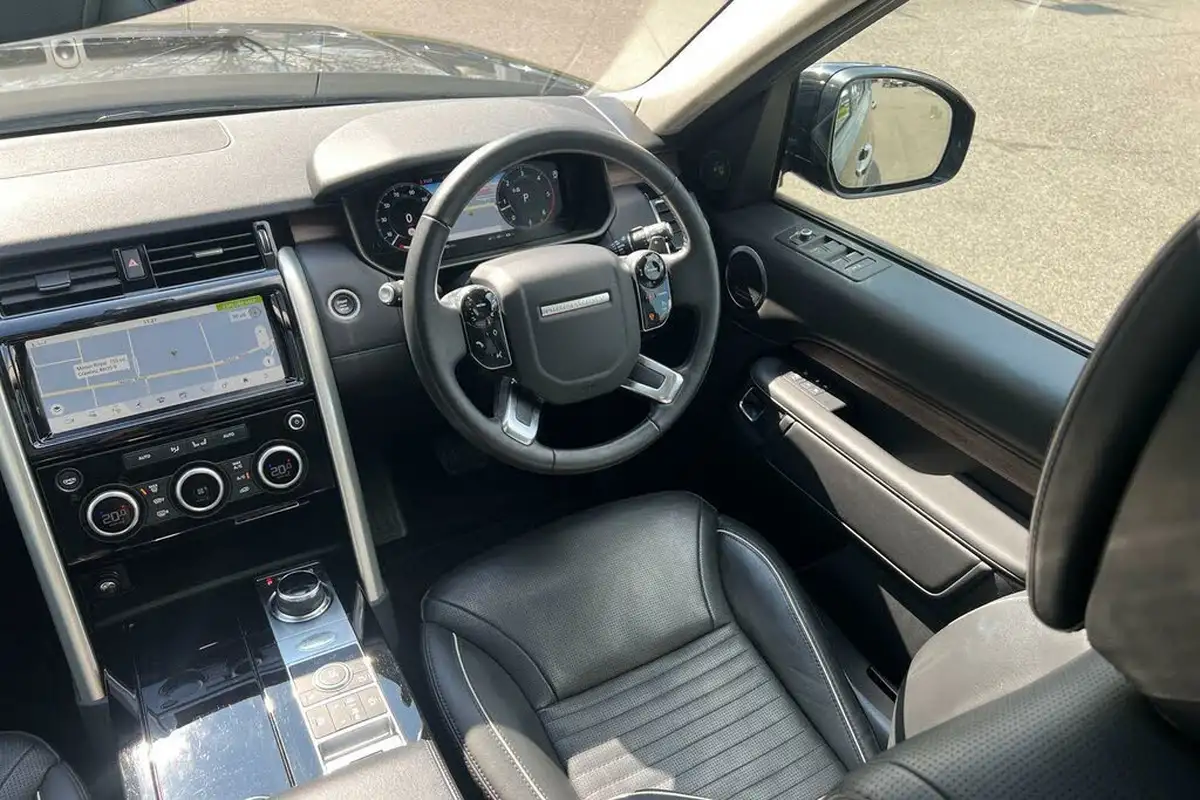 2019-land-rover-discovery-30-sd6-hse-luxury-big-28