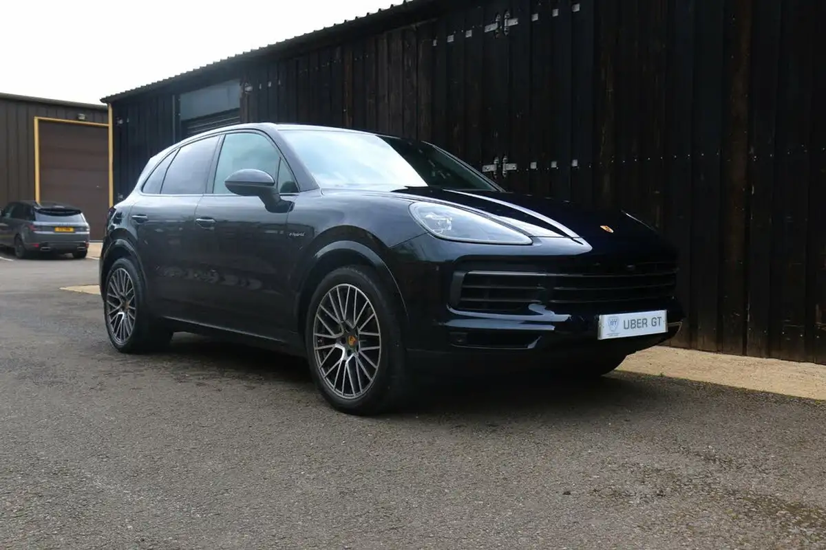 2021-porsche-cayenne-30-v6-e-hybrid-462ps-station-wagon-big-1